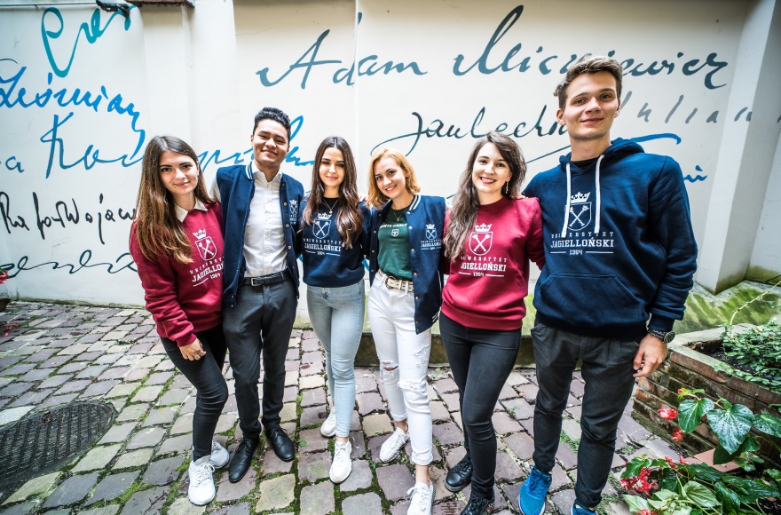 Studenți și viață universitară în Polonia