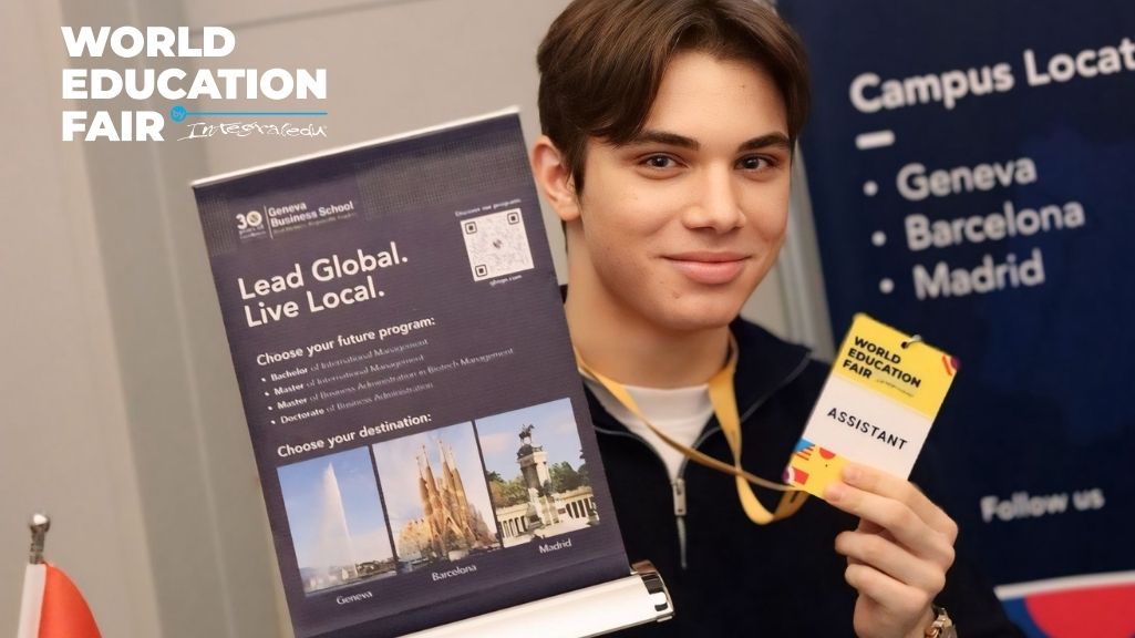 Voluntari Wanted: Fii Star la World Education Fair!